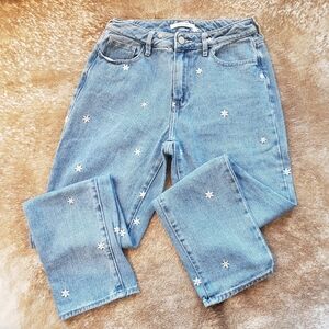 Floral embroidered jeans